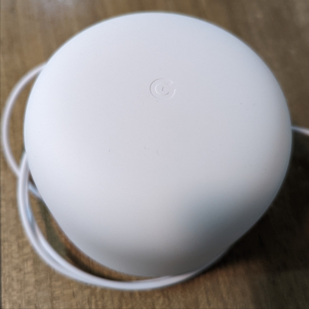 Google Nest Wifi Router + Wall Mount